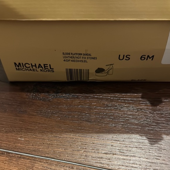 MICHAEL Michael Kors Elodie Platform Sandal Leather/hot fix Stones. - Picture 7 of 14